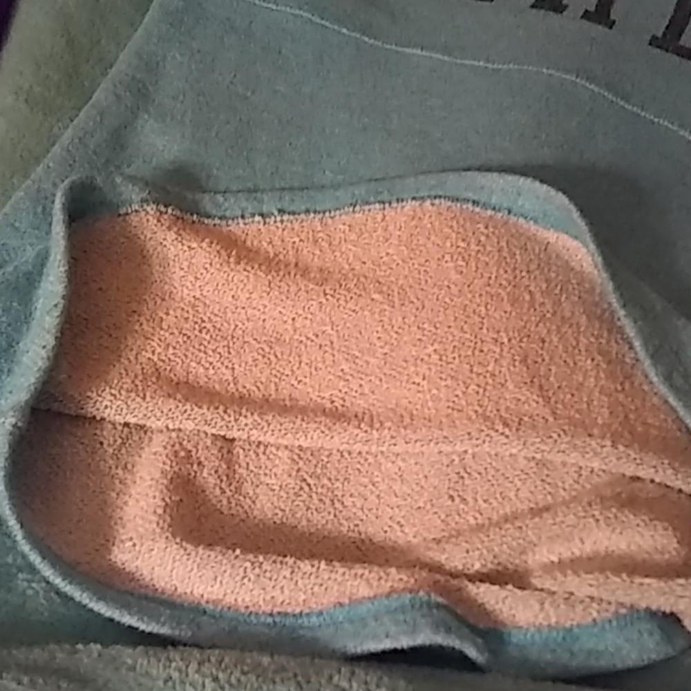 Sweater - Picture 4 of 6